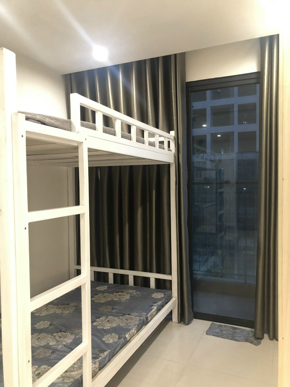 Bán căn hộ chung cư Vinhomes Ocean Park phân khu S1-08, tầng thấp , giá 1.050 tỷ không bao phí 5