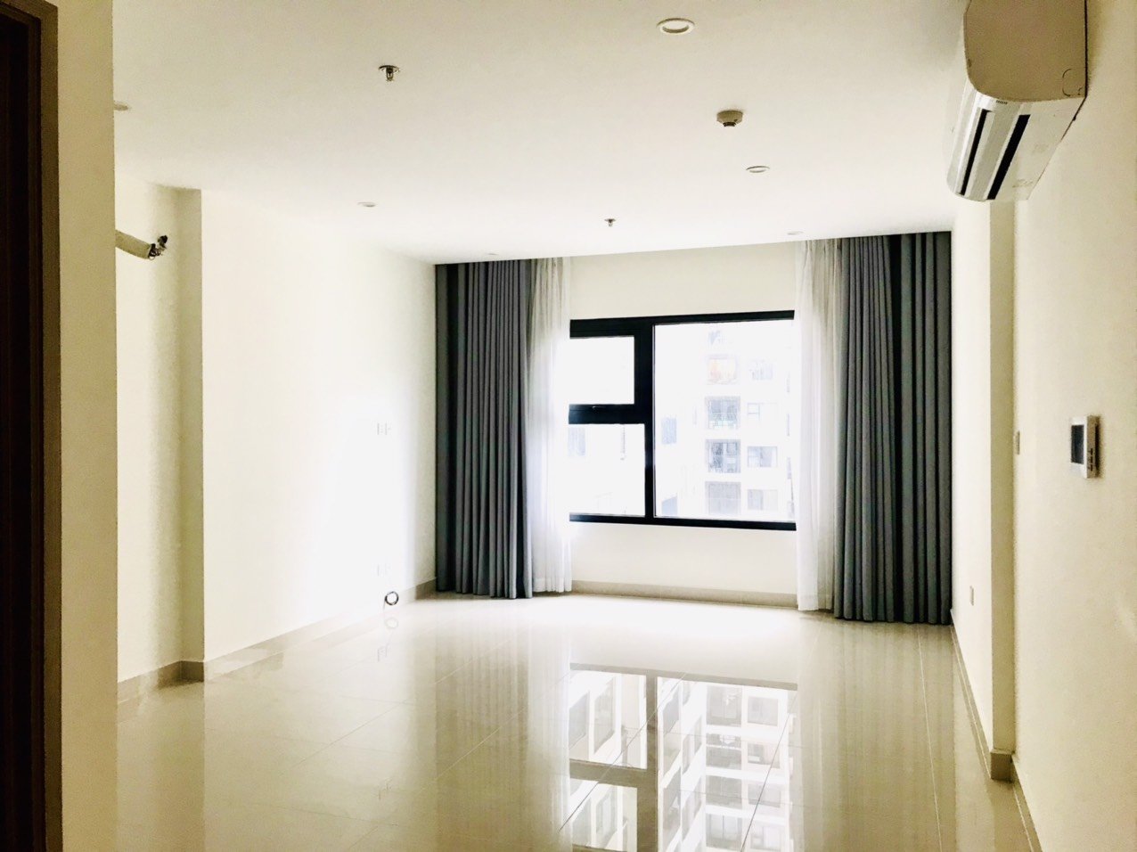 Chính chủ cần bán căn Studio giá rẻ view nội khu tầng cao Vinhomes Ocean Park 2
