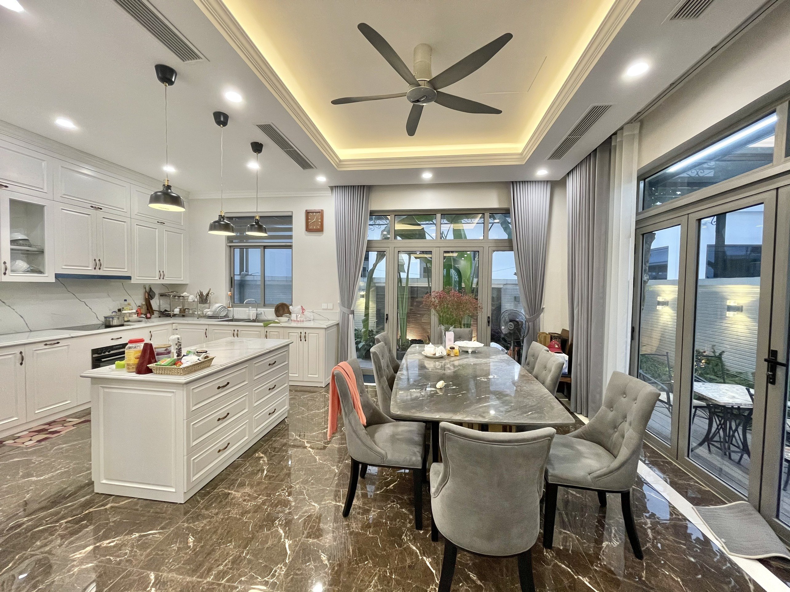 Cho thuê biệt thự song lập San Hô gần đại học Vin Uni Vinhomes Ocean Park 1