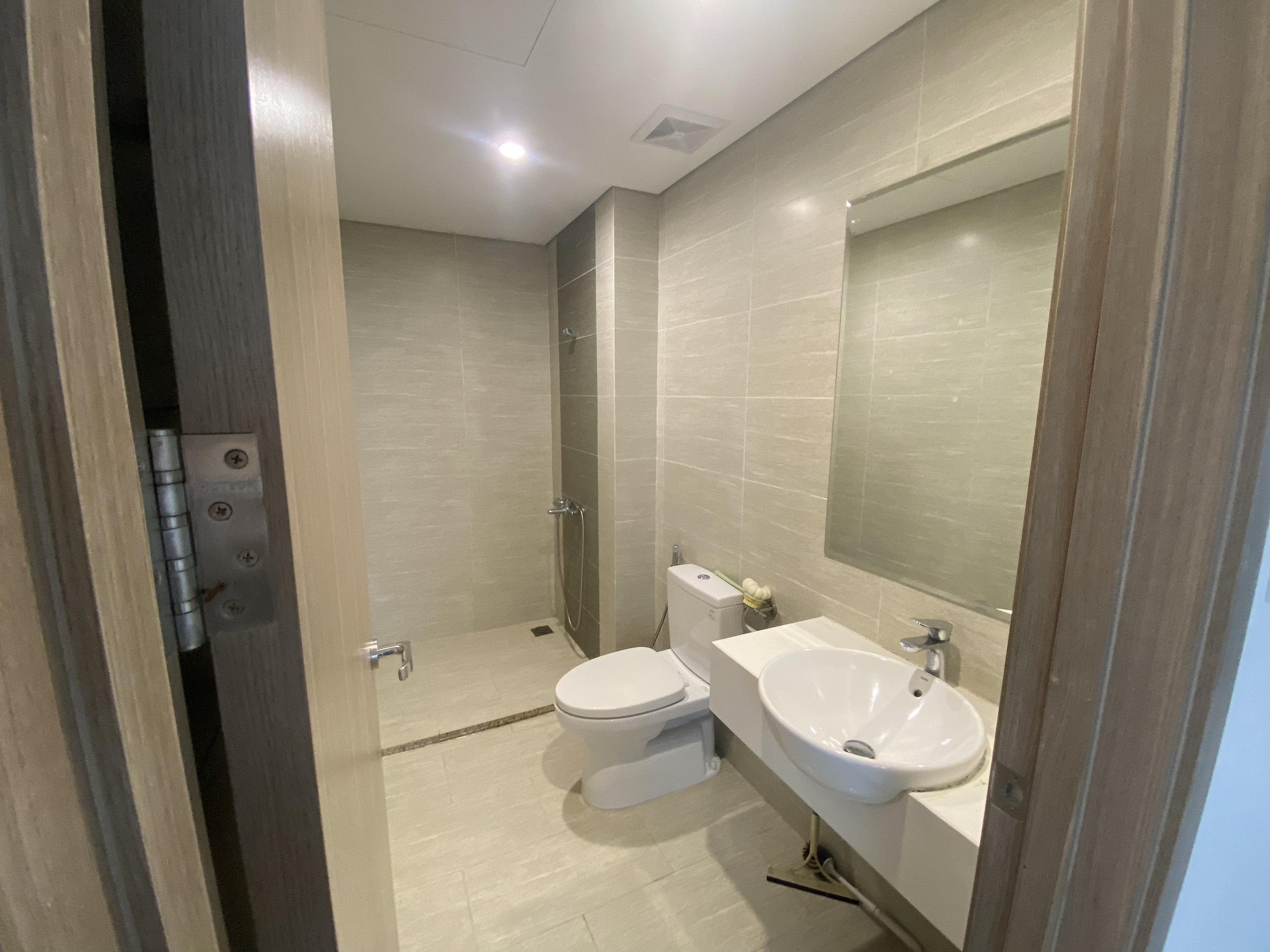 Cho thuê căn góc 2 ngủ 2 vệ sinh Vinhomes Ocean Park 7