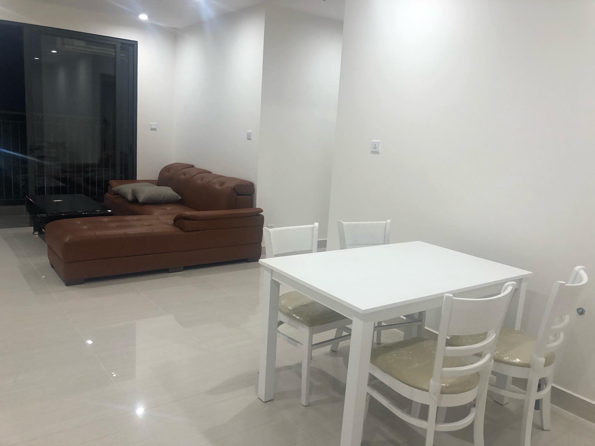 Cho thuê căn góc 3PN gần VinUni, view bể bơi tại Vinhomes Ocean Park 2