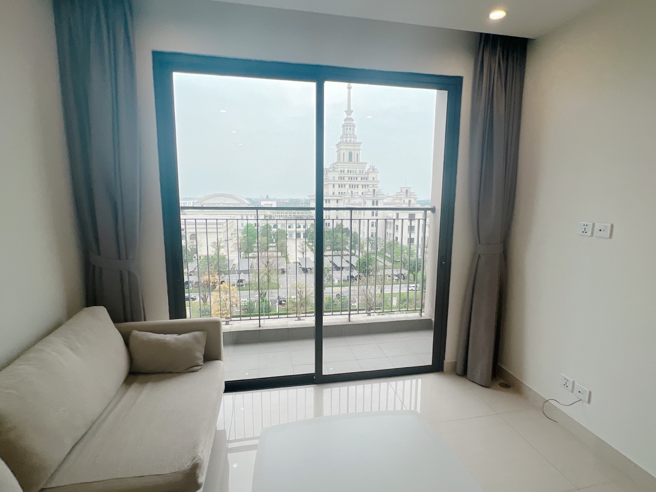 Cho thuê căn hộ 2 phòng ngủ view Vinuni Vinhomes Ocean Park, giá chỉ 7 triệu 1