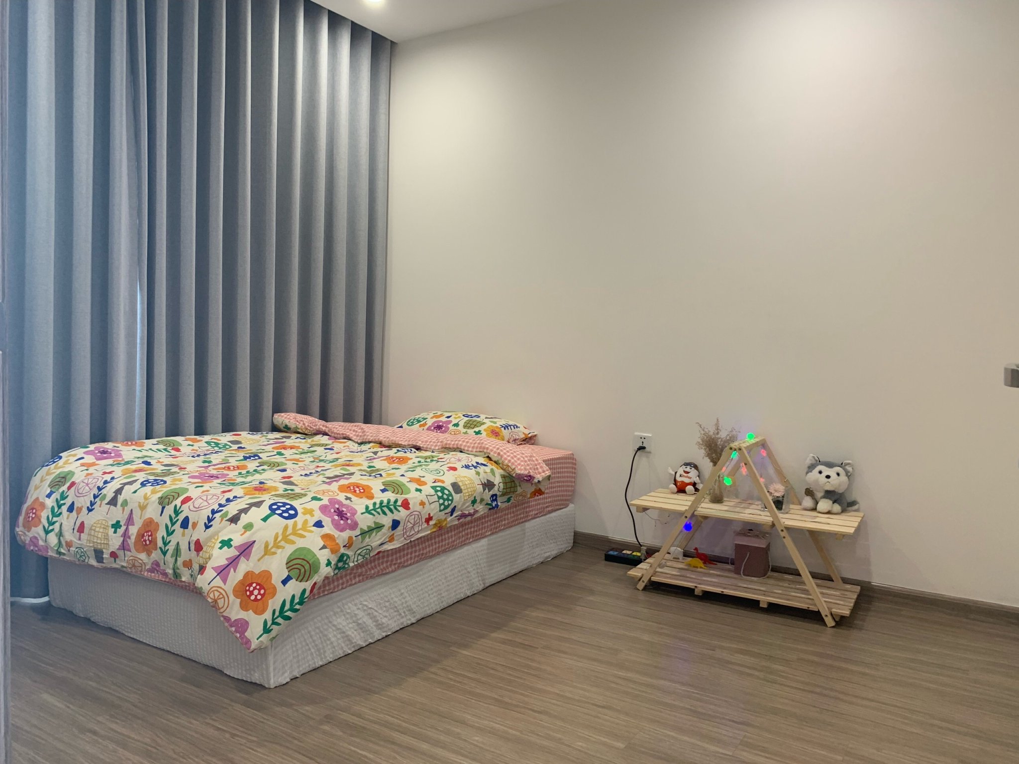 Cho thuê căn hộ 3 ngủ 2 vệ sinh nội thất hiện đại Vinhomes Ocean Park 5