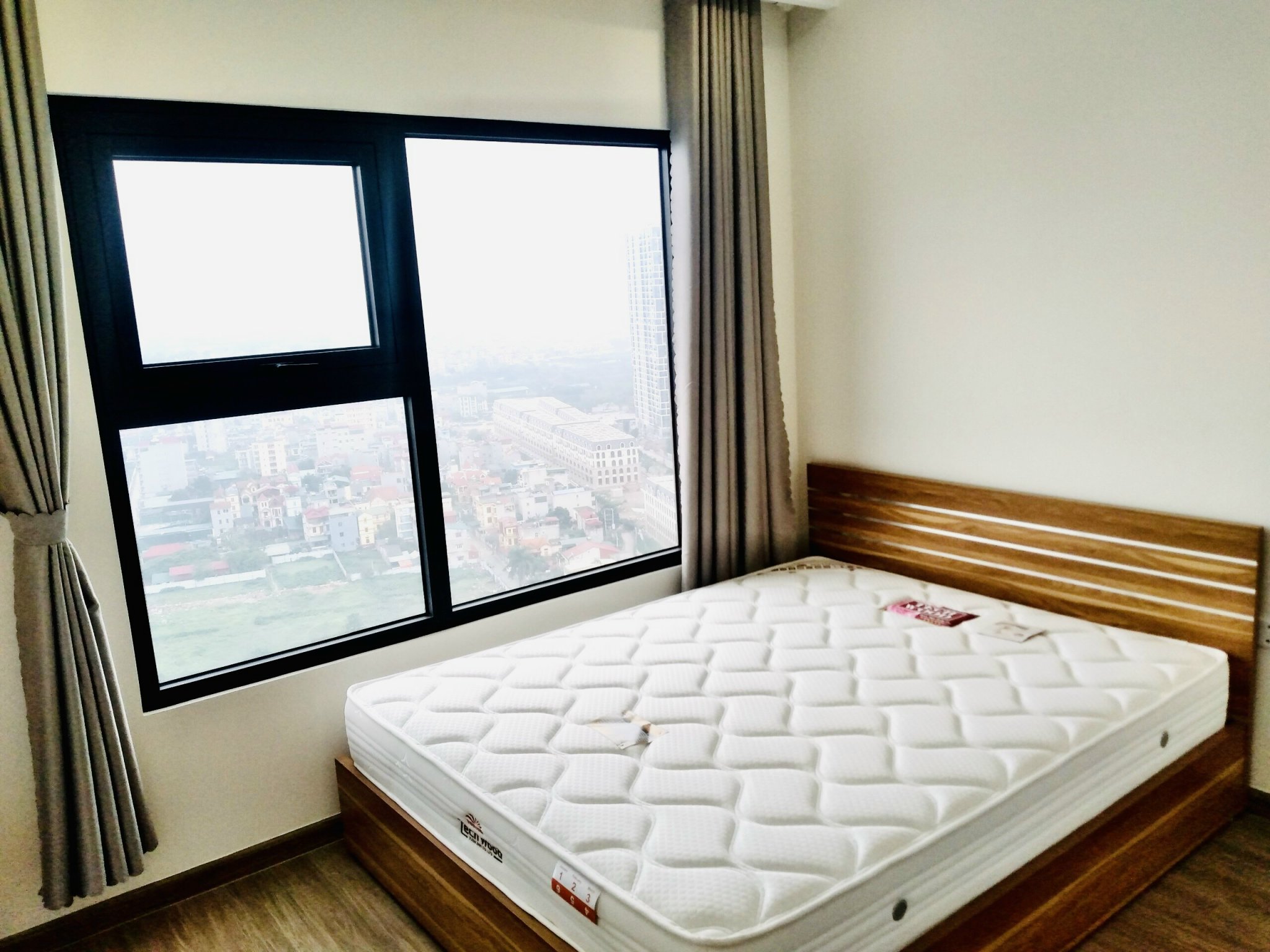 Cho thuê căn hộ 3 ngủ full đồ đẹp tòa S1.12 Vinhomes Ocean Park 4
