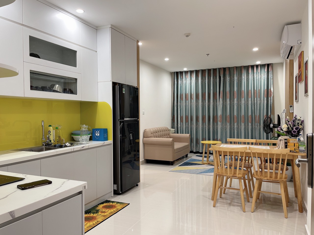 Cho thuê căn hộ 3 ngủ tầng cao view thoáng tại R2.09 Vinhomes Ocean Park 2