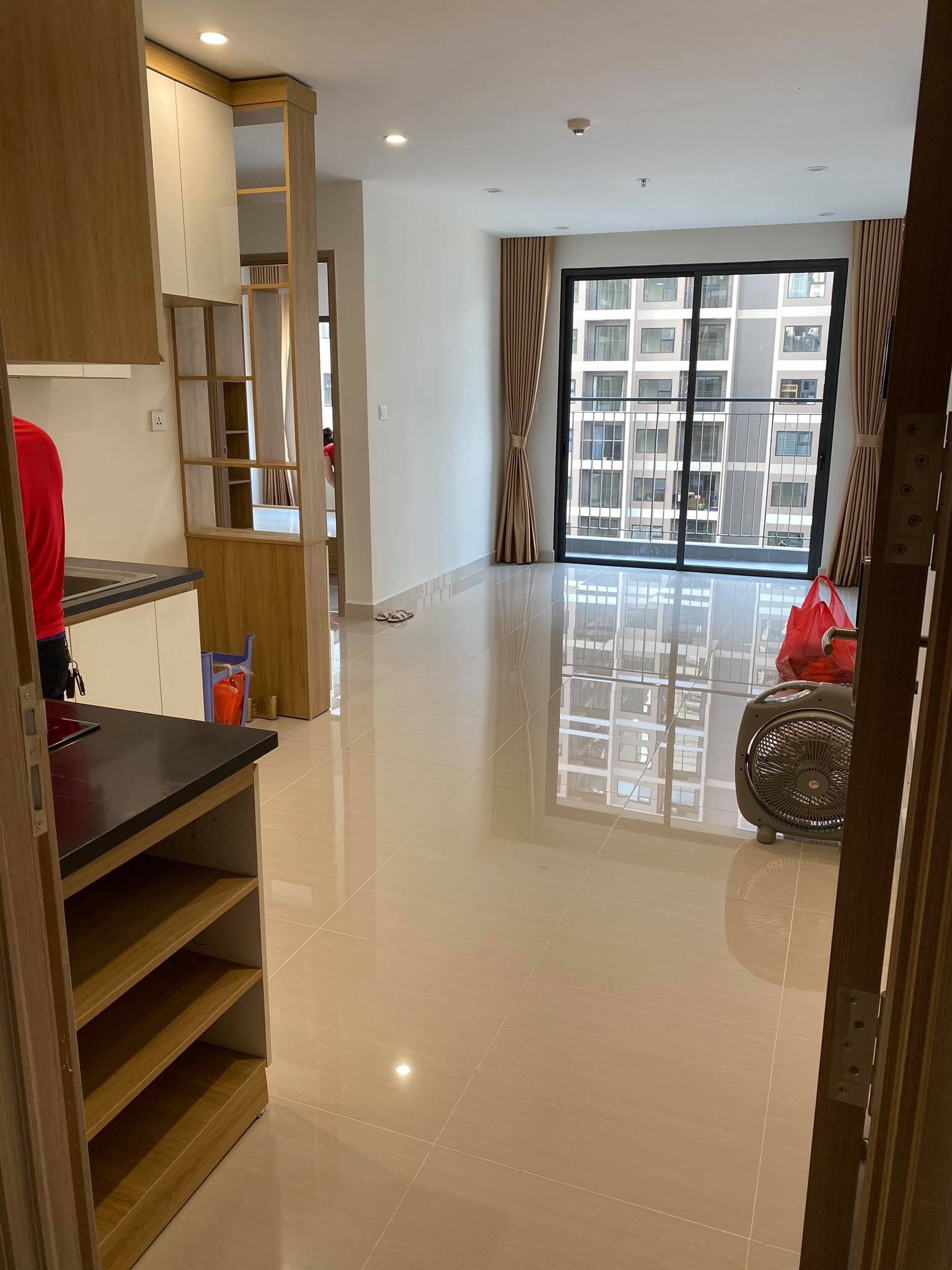 Cho thuê căn hộ 55m2, 2 phòng ngủ, view công viên nội khu tại Vinhomes Ocean Park 1