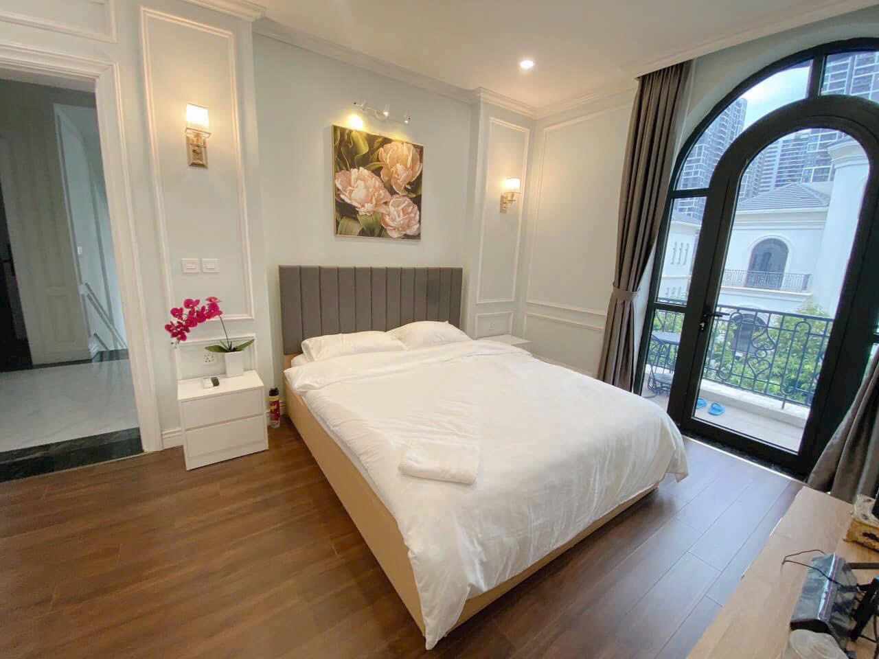 HOT! Cho thuê biệt thự Ngọc Trai Vinhomes Ocean Park 2, DT: 328m2 x 3,5 tầng - Có thang máy 10