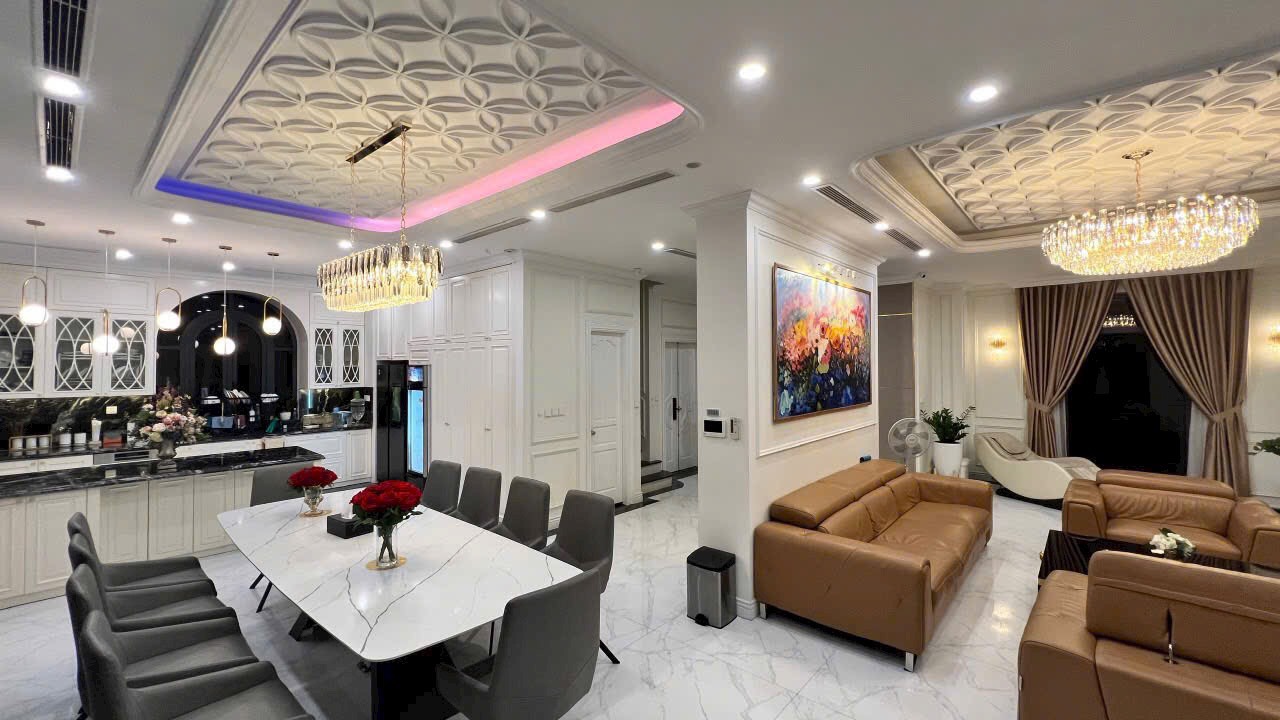HOT! Cho thuê biệt thự Ngọc Trai Vinhomes Ocean Park 2, DT: 328m2 x 3,5 tầng - Có thang máy 2