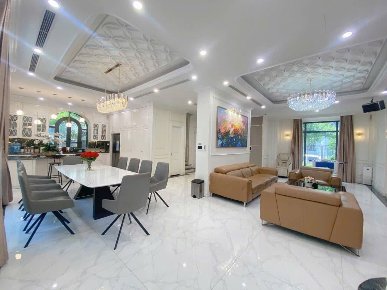 HOT! Cho thuê biệt thự Ngọc Trai Vinhomes Ocean Park 2, DT: 328m2 x 3,5 tầng - Có thang máy 4