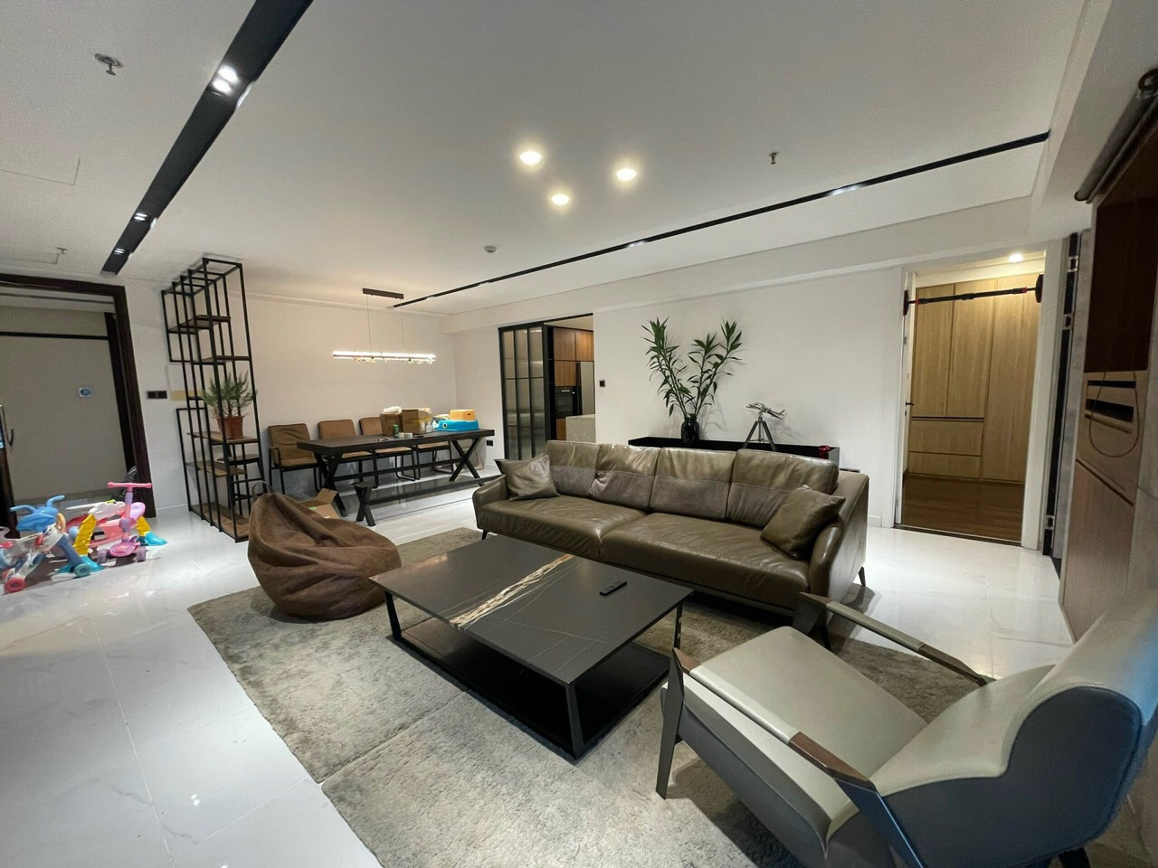 HOT! Cho thuê biệt thự Ngọc Trai Vinhomes Ocean Park 2, DT: 328m2 x 3,5 tầng - Có thang máy 6