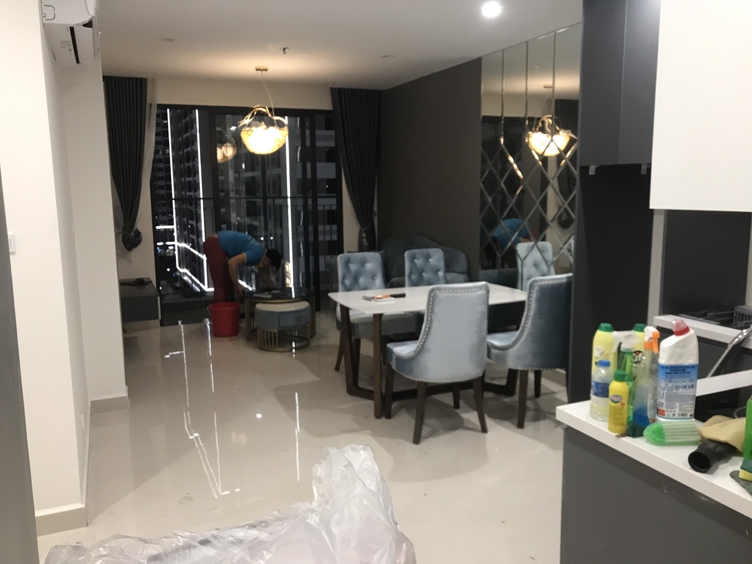 Cho thuê căn hộ tầng trung 2PN, 65m2 phân khu Ruby tại Vinhomes Ocean Park