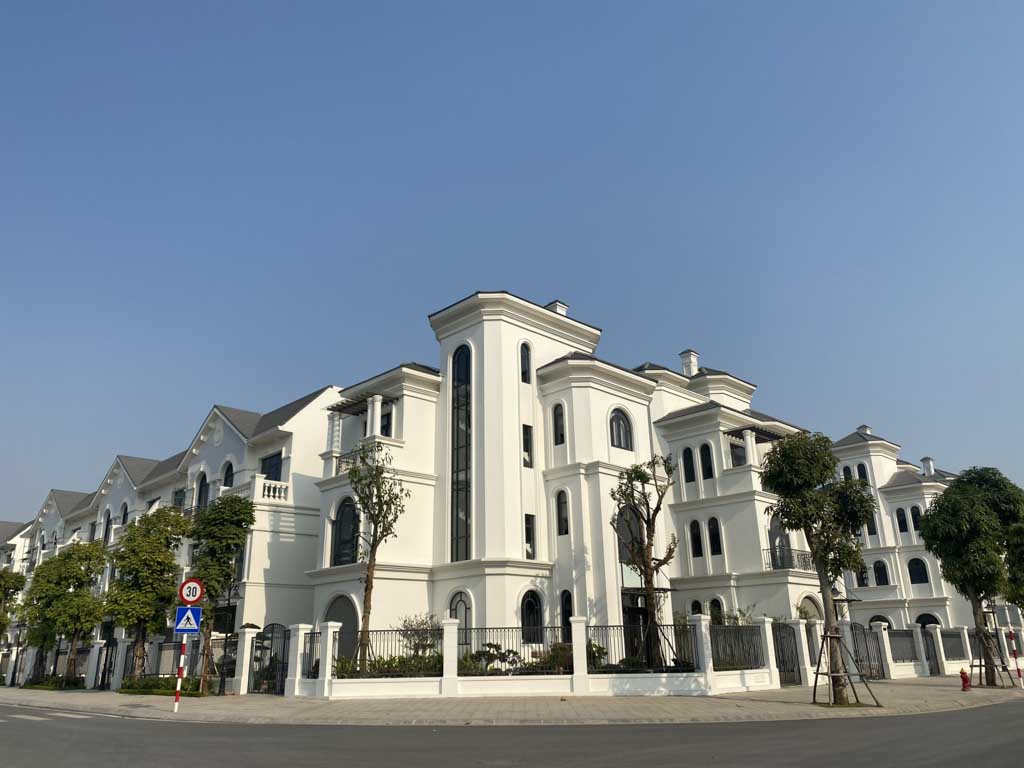 Bán biệt thự song lập 170m2 2 mặt thoáng, đường Sao Biển 20m Vinhomes The Empire