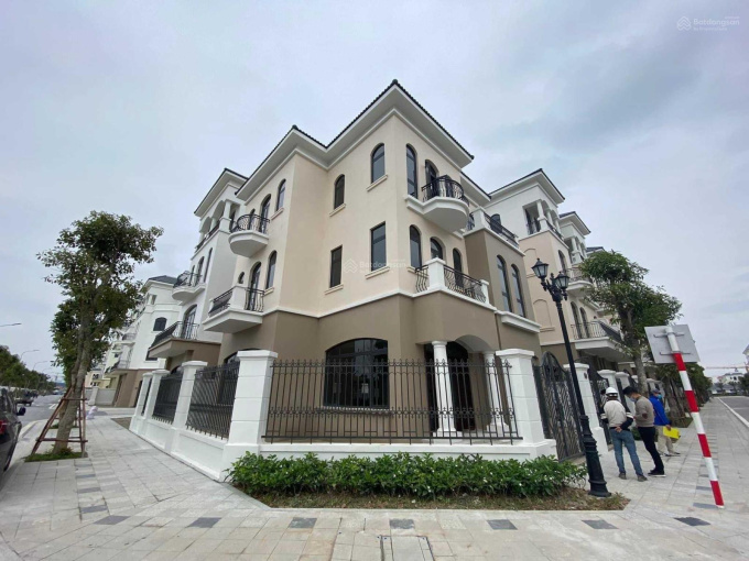 Bán shophouse 140m2 mặt đường 51m phân khu San Hồ Vinhomes The Empire Bán phân khu Hải  u The Empire