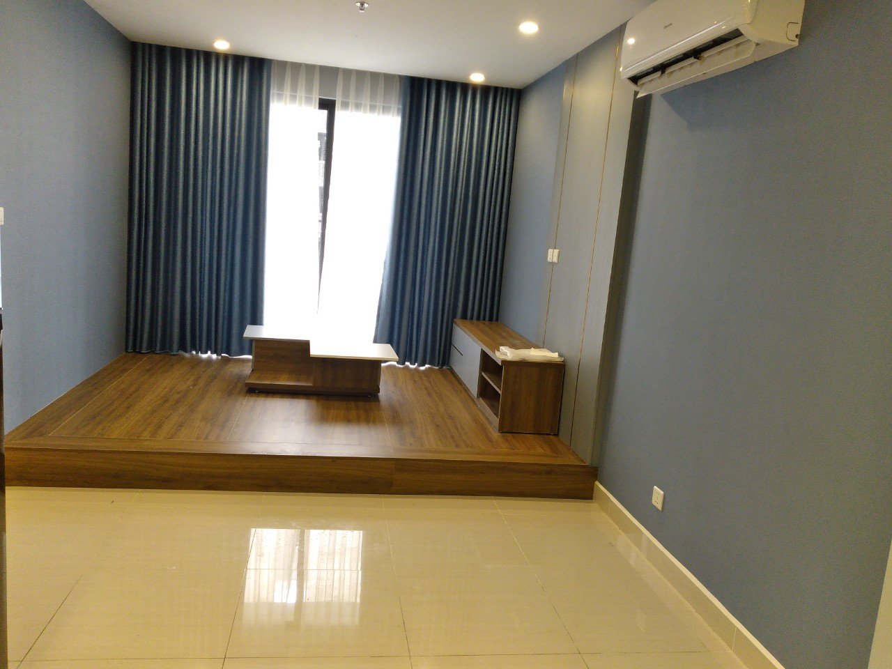 Cho thuê căn hộ 3 ngủ View VinUni tòa R1.12 Vinhomes Ocean Park