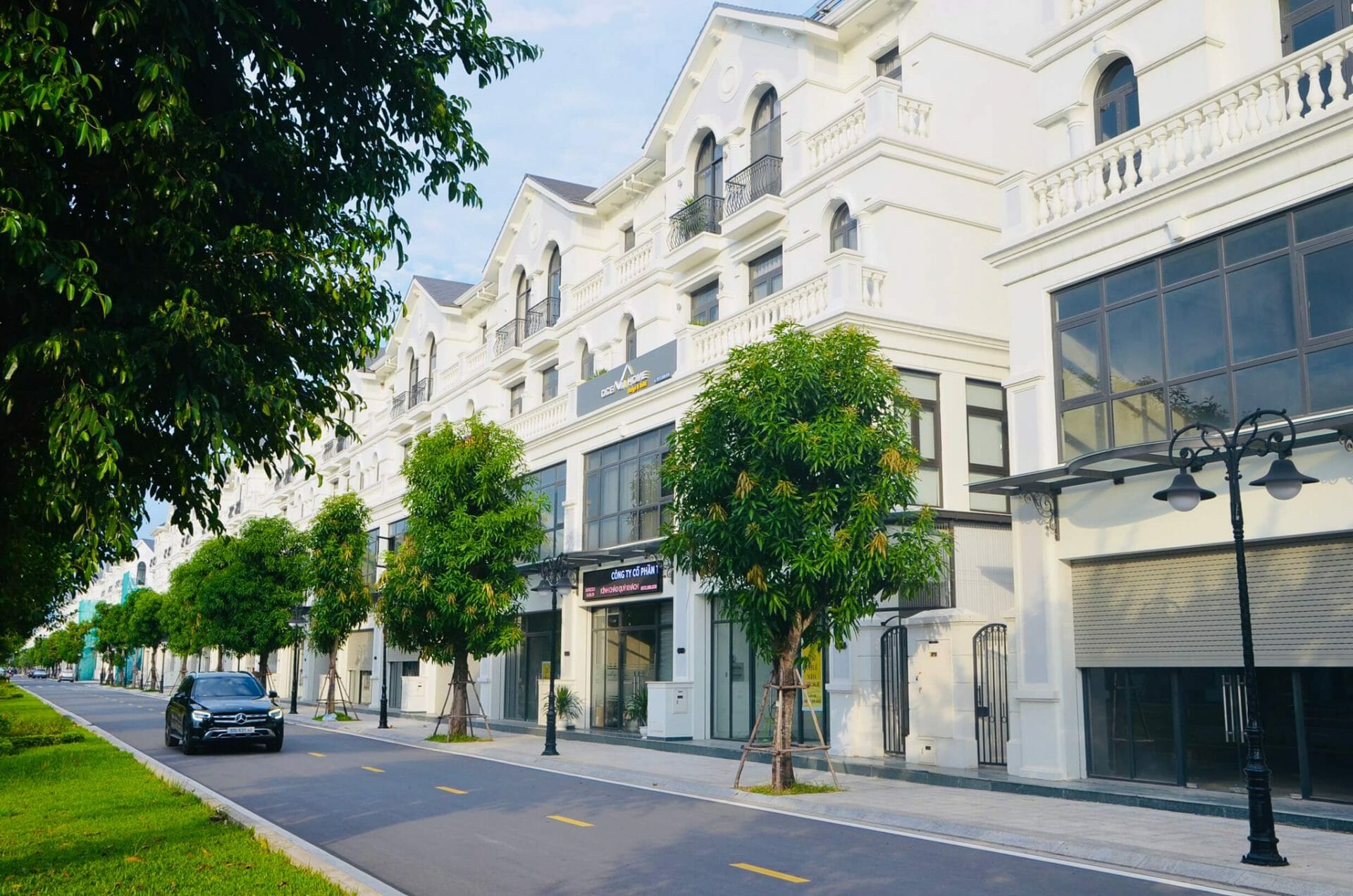 Cho thuê nhà phố shophouse San Hô Vinhomes Ocean Park - DT: 98m2 - Nội thất cơ bản