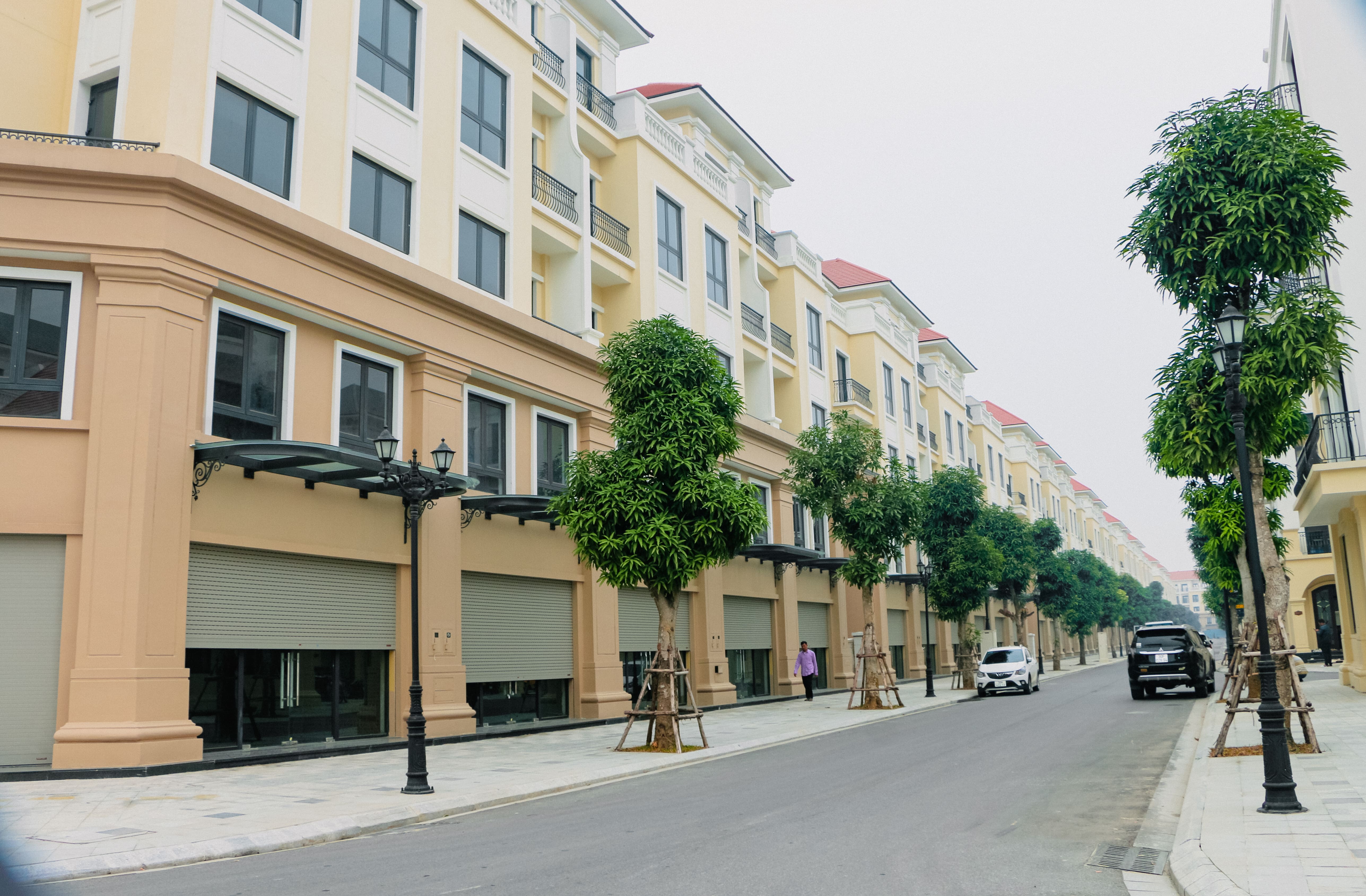 Cho thuê nhà phố thương mại Shophouse San Hô 2, ngay gần bể bơi nội khu Vinhomes Ocean Park 2 - DT: 118m2