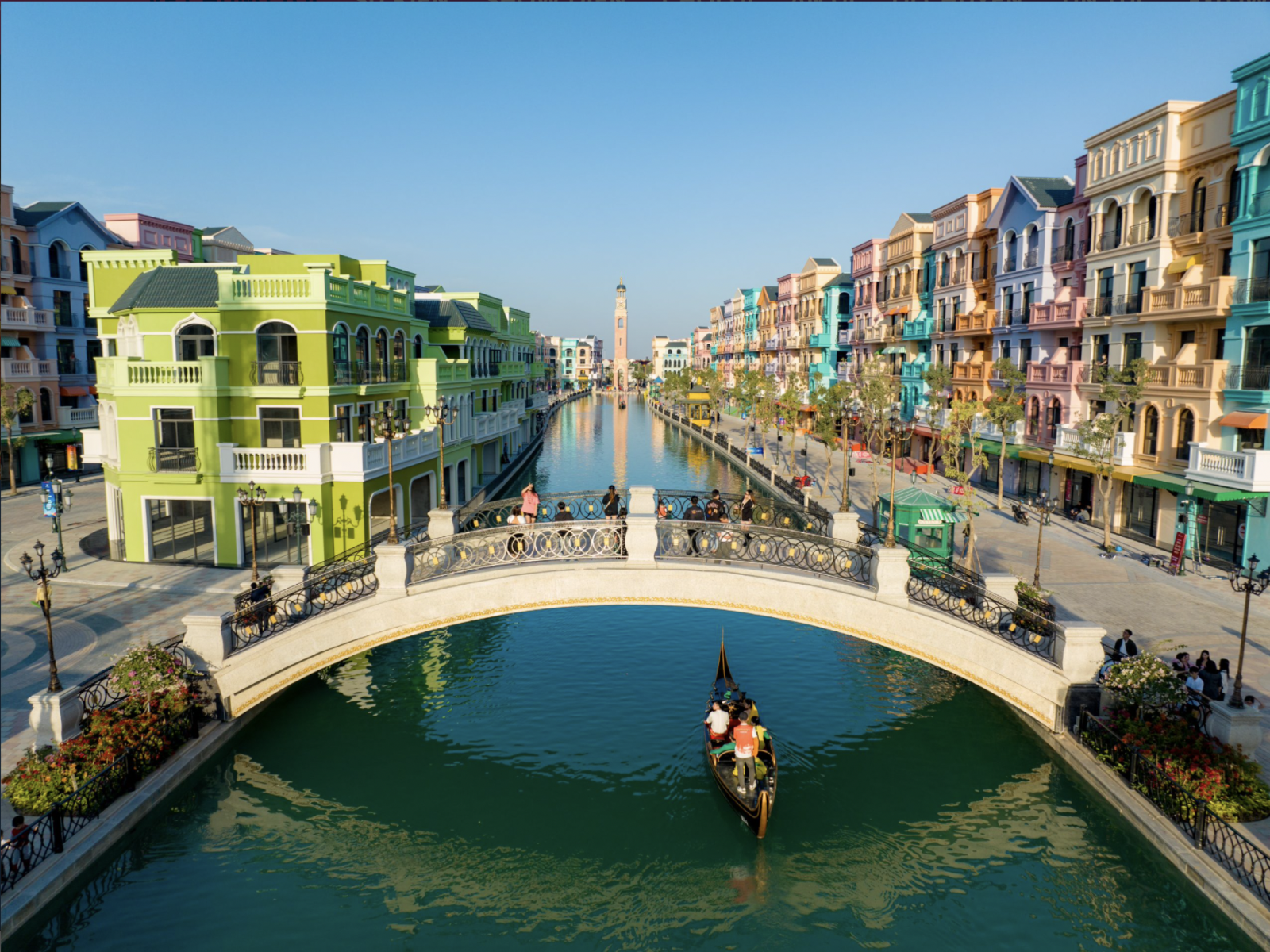 Đường đến Mega Grand World Hà Nội