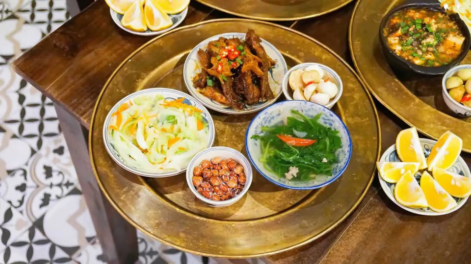 Cơm Bao Cấp