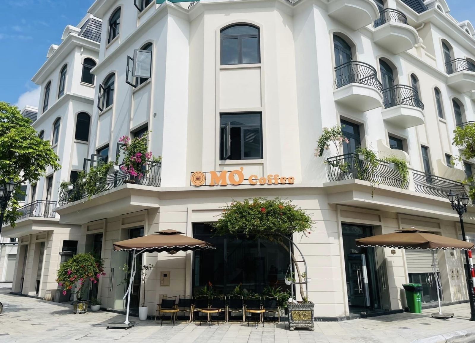 Mơ Coffee